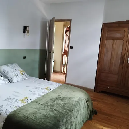 La Grange O Merles Tatil Evi